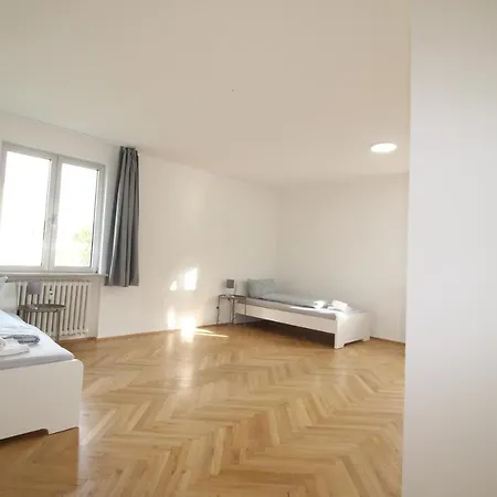 Apartment Apartmenthaus - Grosszugige Fur Je 6 Personen Mit Balkon *